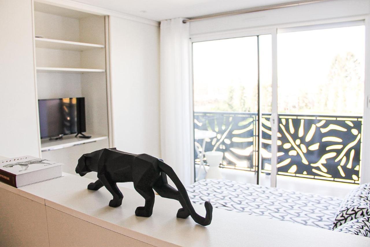 Appartement Grand T1 Moderne Jardin près de CDG à Le Thillay Extérieur photo